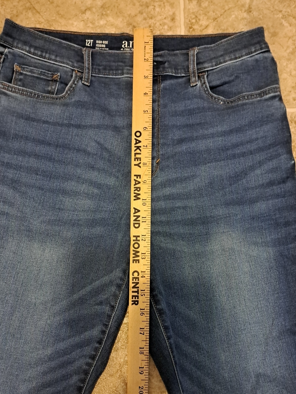 a.n.a High-Rise Dark Wash Skinny Jeans - Women. Size 12 Tall. - Picture 8 of 12